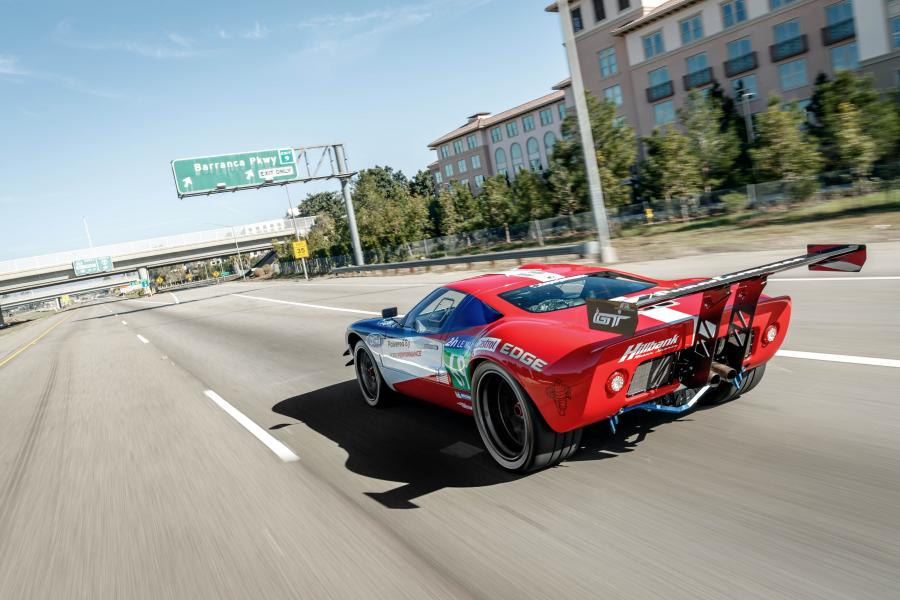  Ford GT40 Future by Superformance 2018 года  (фото 21 из 42)